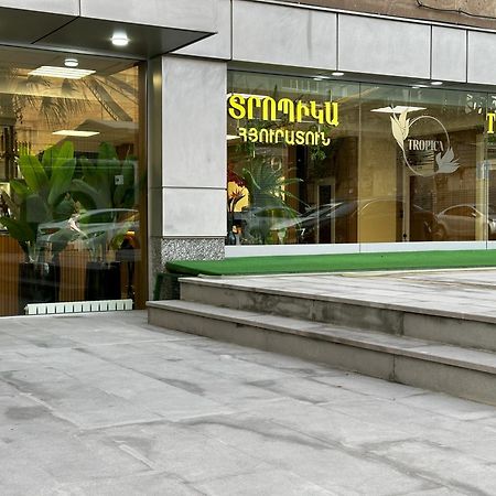 Tropica Inn Hotel Jereván Kültér fotó