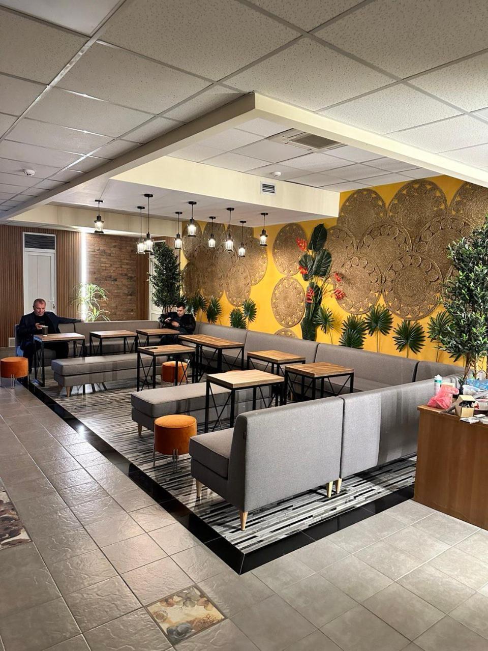 Tropica Inn Hotel Jereván Kültér fotó