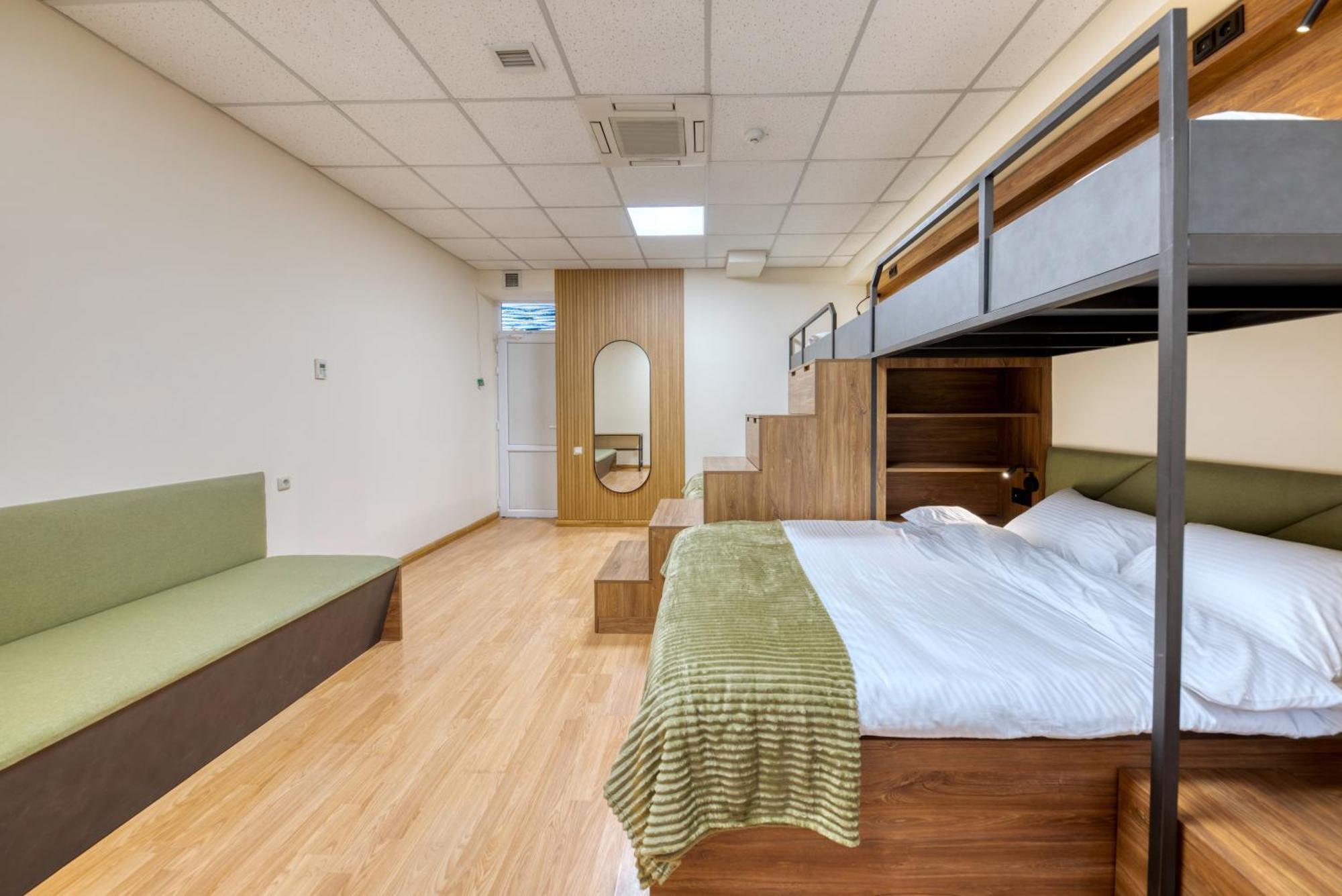 Tropica Inn Hotel Jereván Kültér fotó