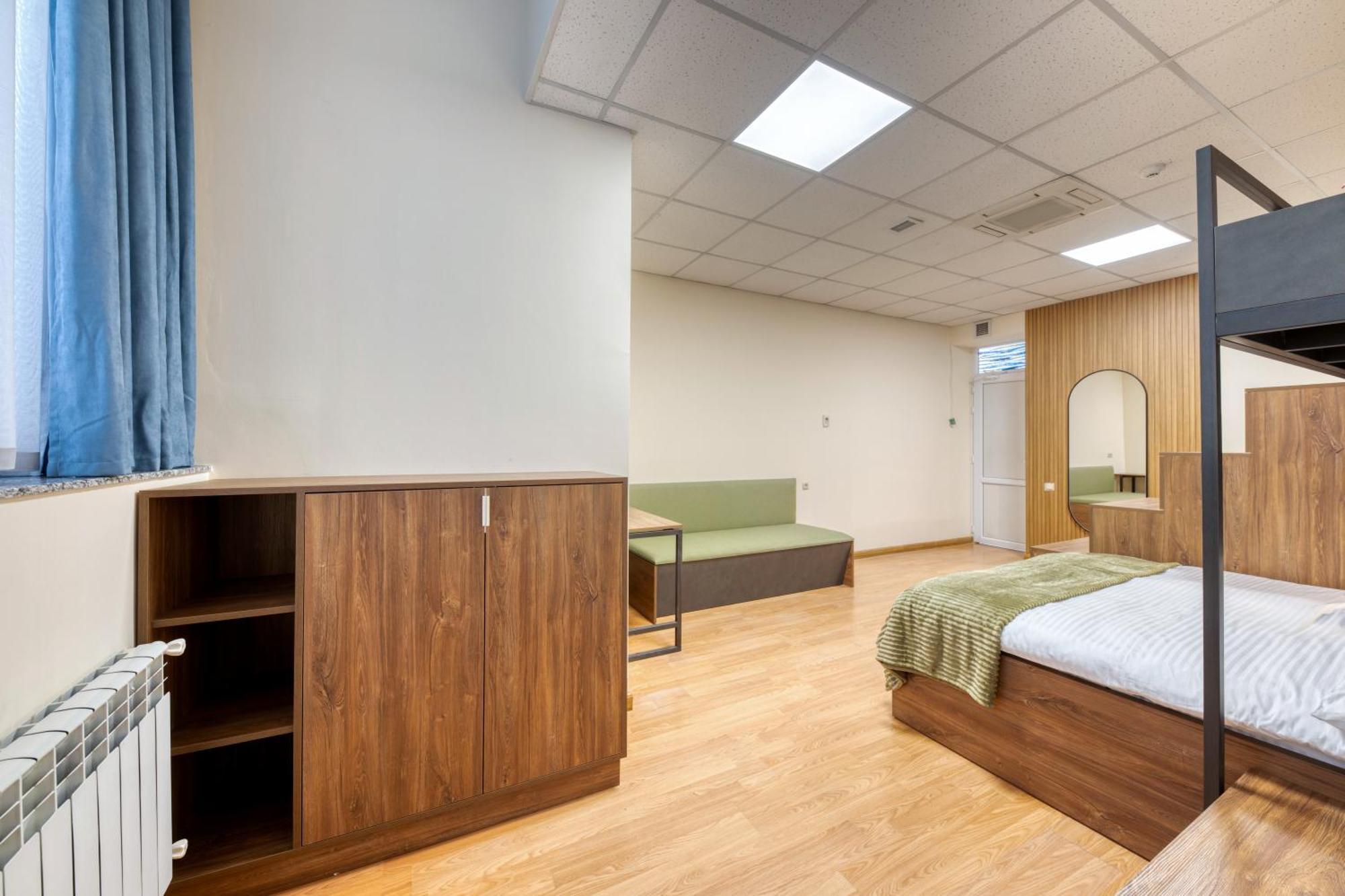 Tropica Inn Hotel Jereván Kültér fotó