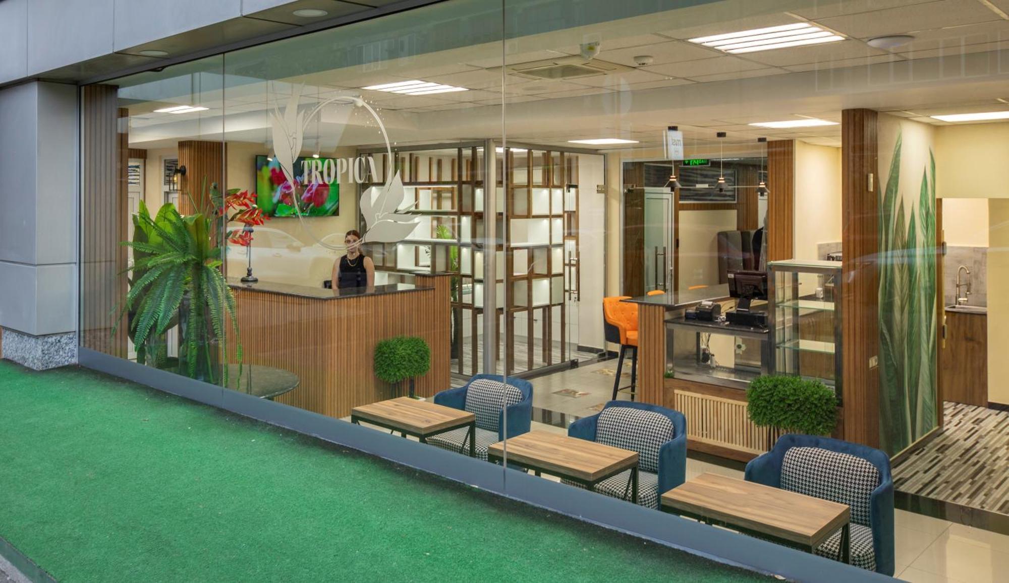 Tropica Inn Hotel Jereván Kültér fotó