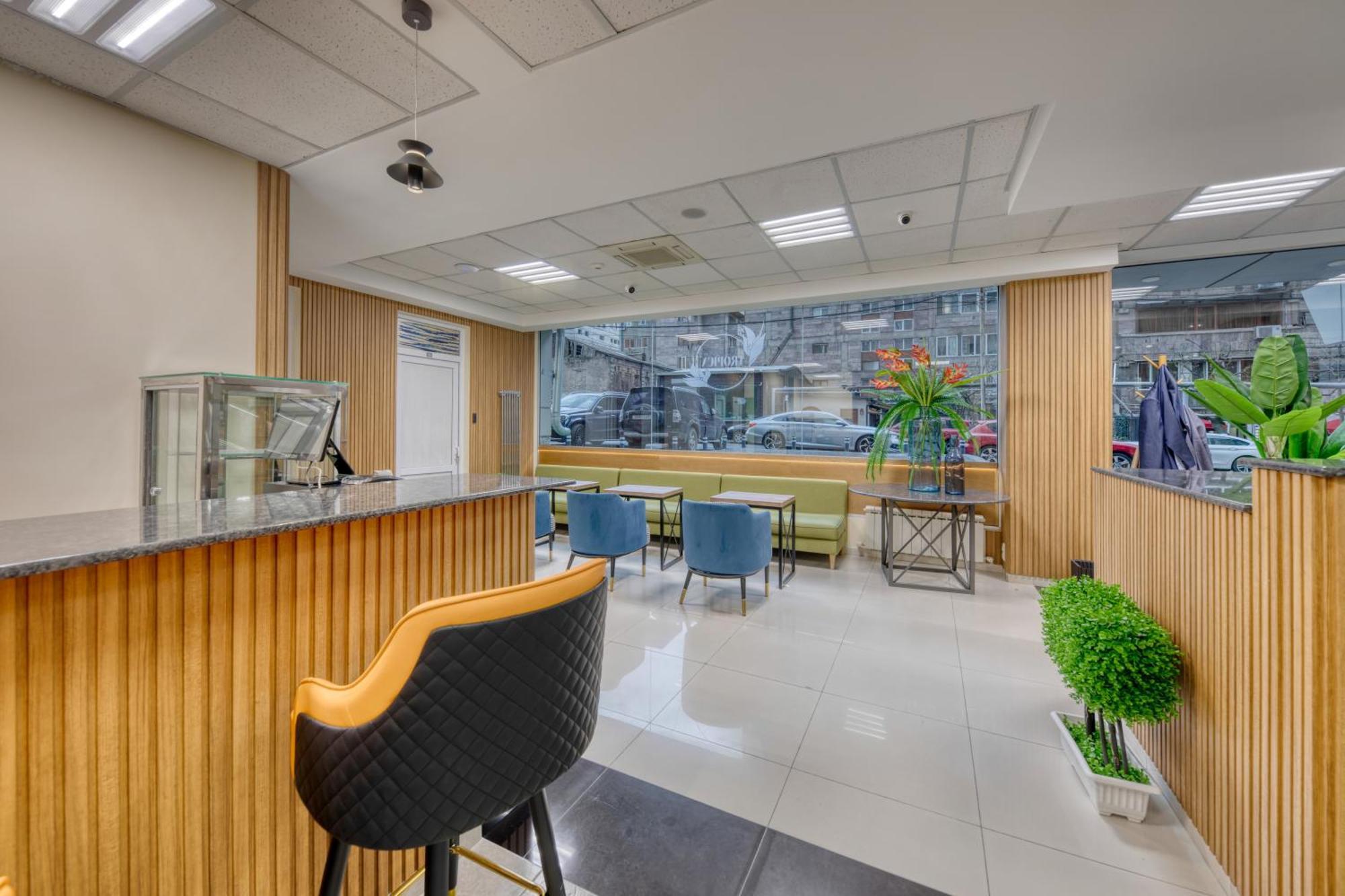Tropica Inn Hotel Jereván Kültér fotó