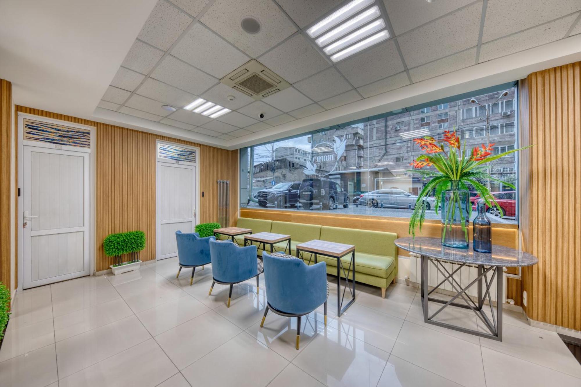 Tropica Inn Hotel Jereván Kültér fotó