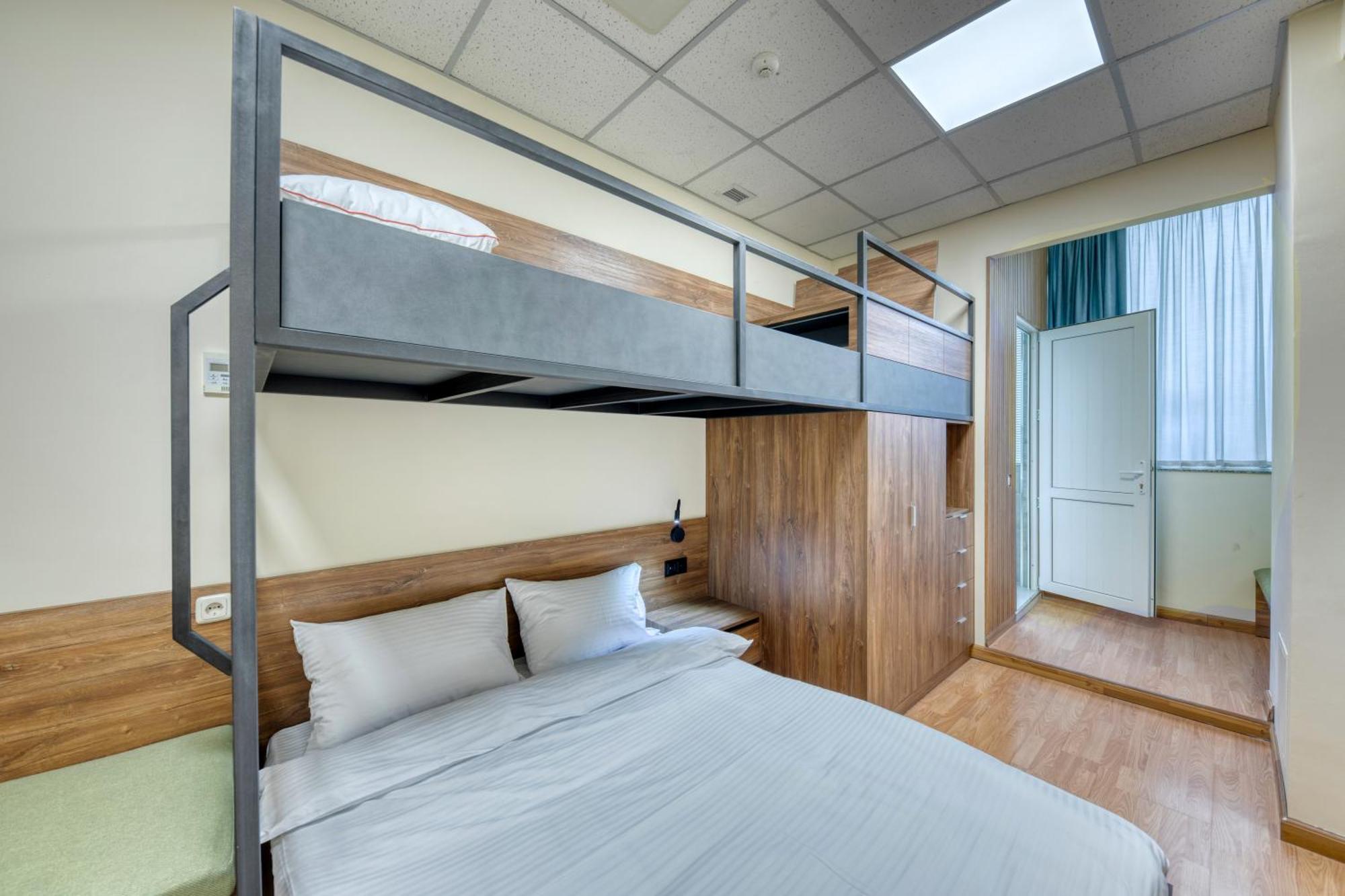 Tropica Inn Hotel Jereván Kültér fotó